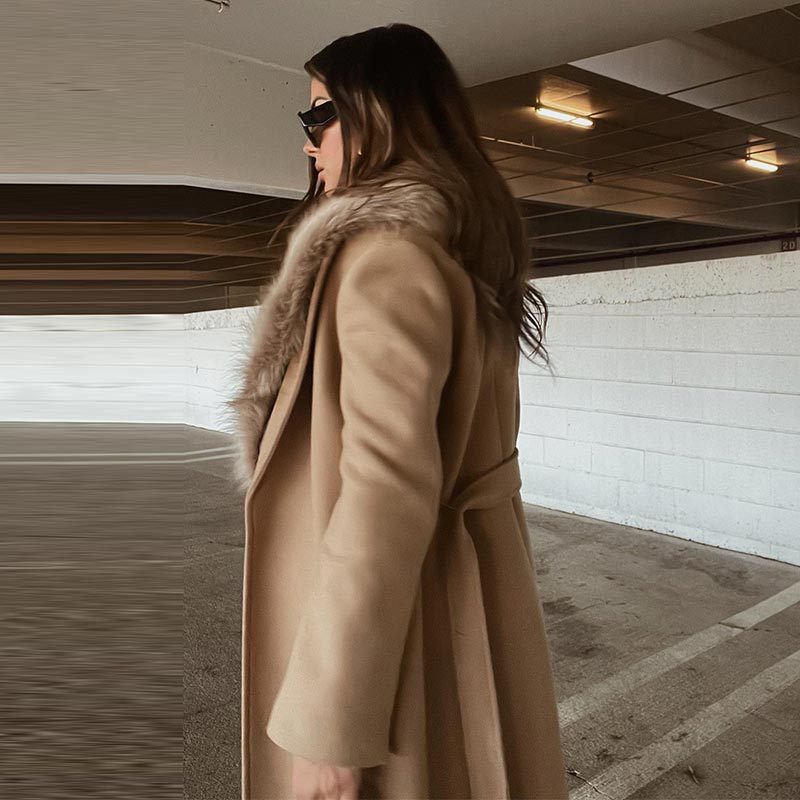 Fur Collar Long Woolen Coat for Women Winter Wear
